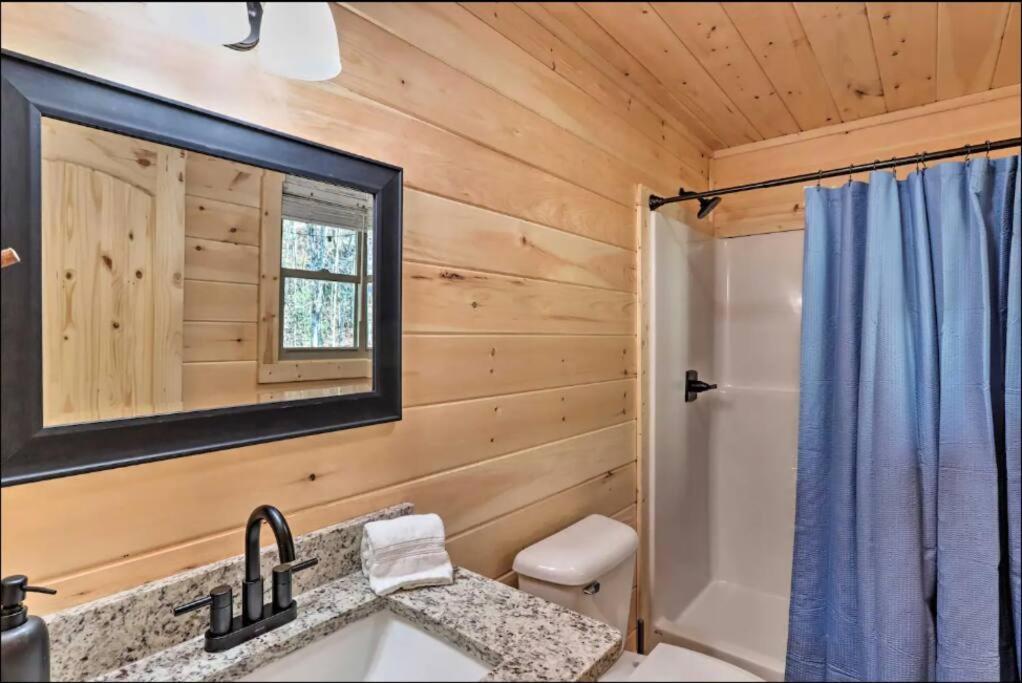 New Serene, Fun & Comfy Cabin- Covered Deck, Grill, Arcade ميرفي المظهر الخارجي الصورة