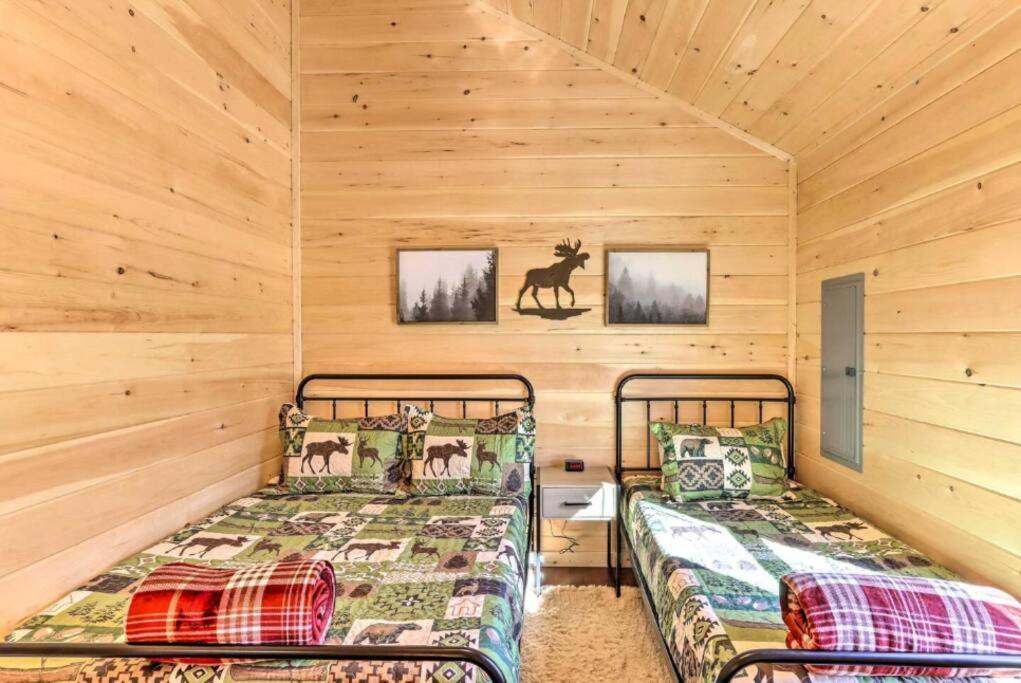New Serene, Fun & Comfy Cabin- Covered Deck, Grill, Arcade ميرفي المظهر الخارجي الصورة